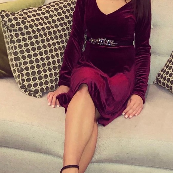 Aqua Velvet Dress in Burgundy - Picture 2 of 4